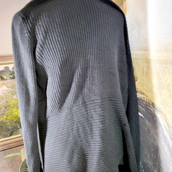 Used: BEBE Size S Color Black Cardigan - Picture 5 of 11